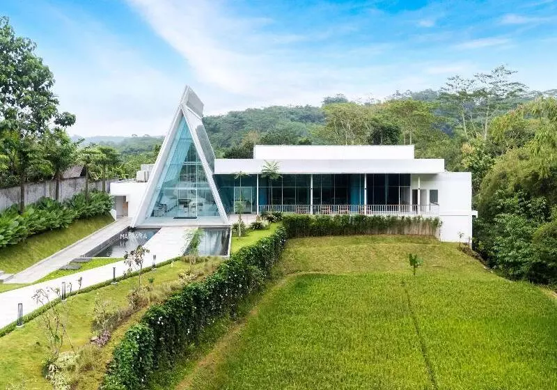 Hotelli Santika Premiere Hills Resort Cibadak – Sukabumi