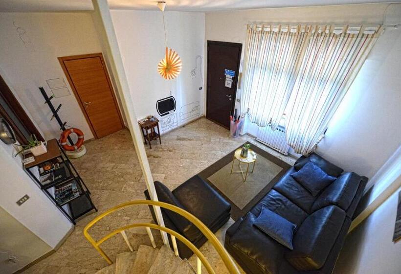 בית מלון כפרי Aback Policlinico