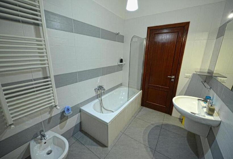 בית מלון כפרי Aback Policlinico