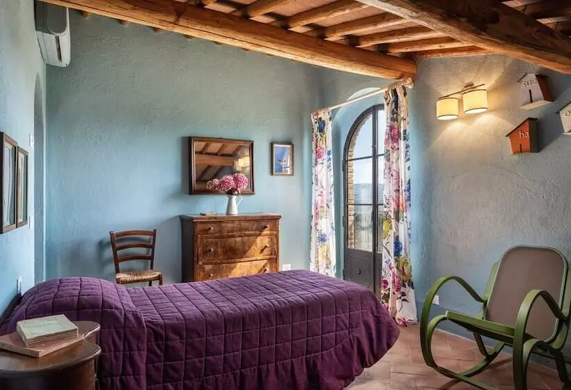 ホテル Agriturismo La Papessa
