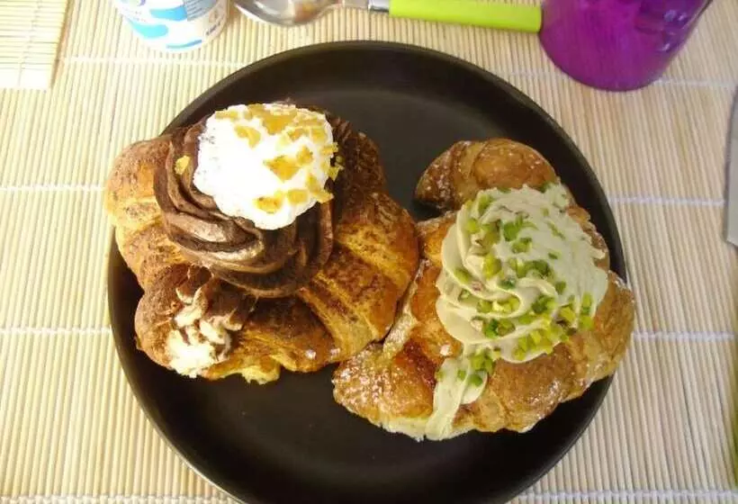 هتل Anirbas