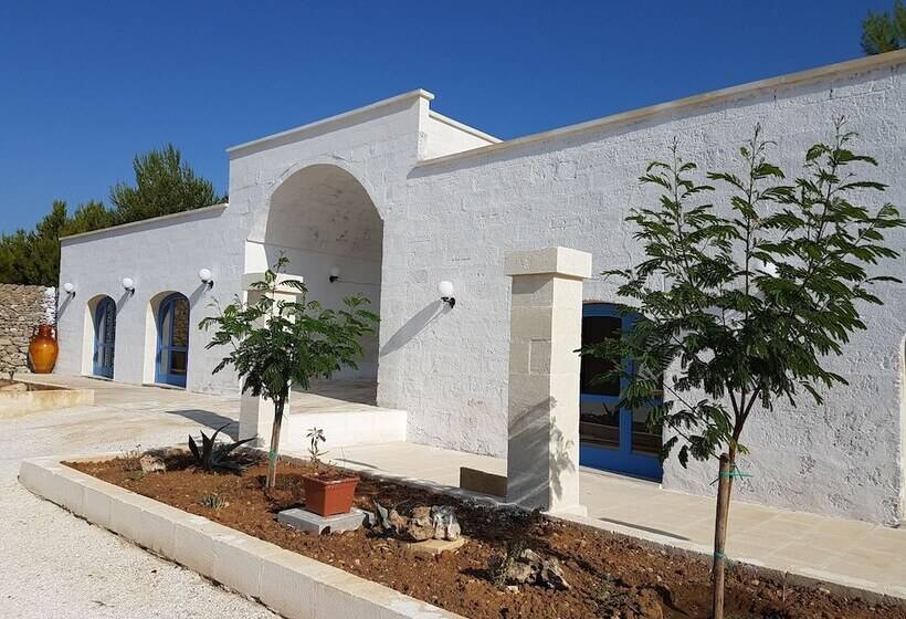 هتل Antica Masseria Torre Mozza