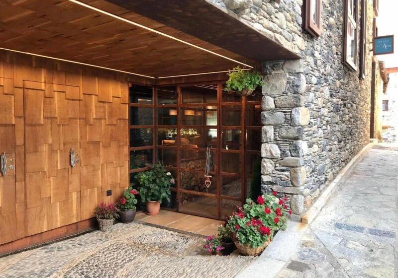 Отель Boutique La Neu