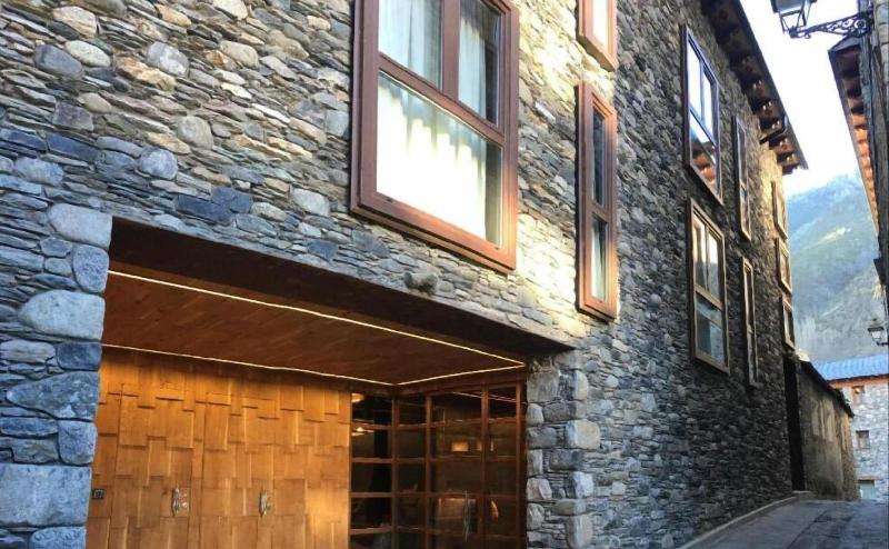 Отель Boutique La Neu