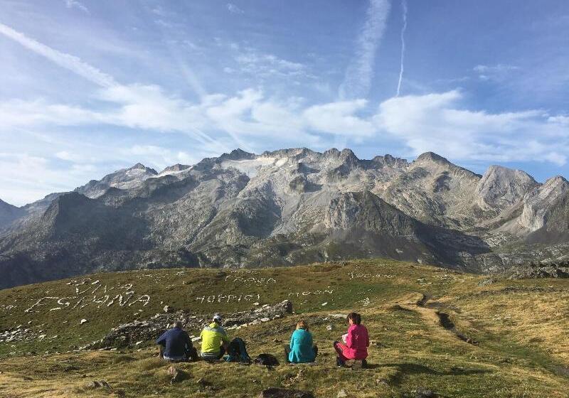 Отель Boutique La Neu