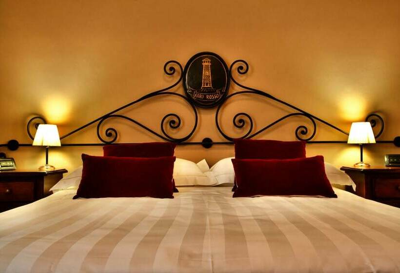 Hotel Faro Rosso
