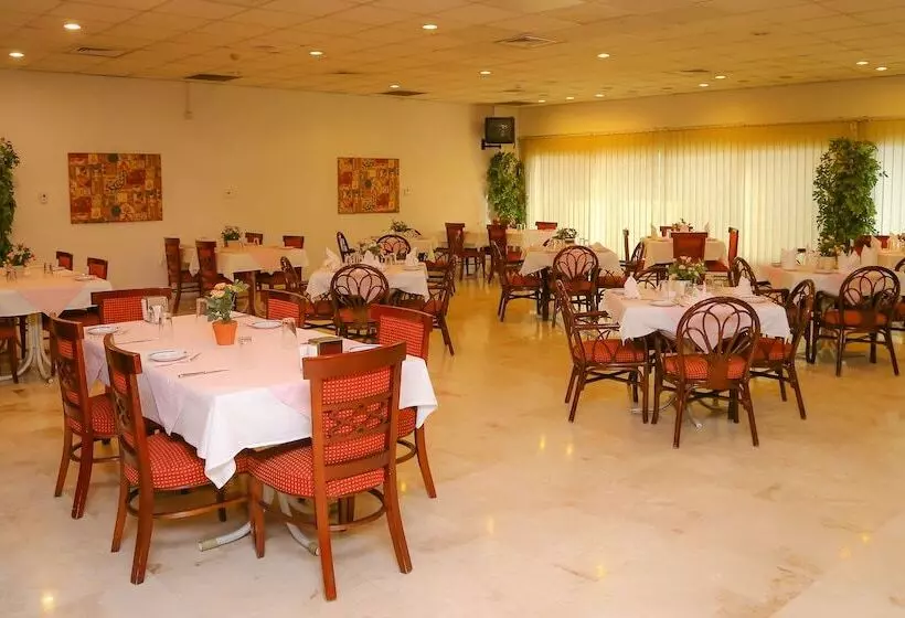 Fujairah Hotel & Resort