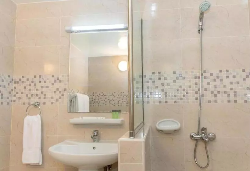 Fujairah Hotel & Resort