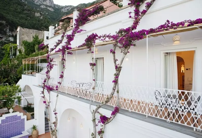 Hotelli La Bizantina Luxury Villa