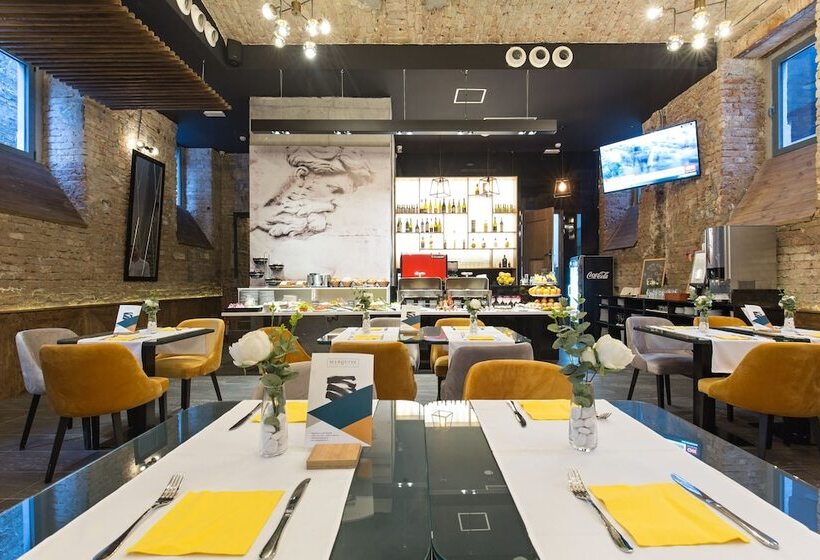 Marquise Hotel Garni