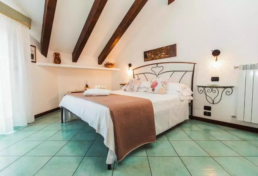 Hotelli Roccia Fiorita