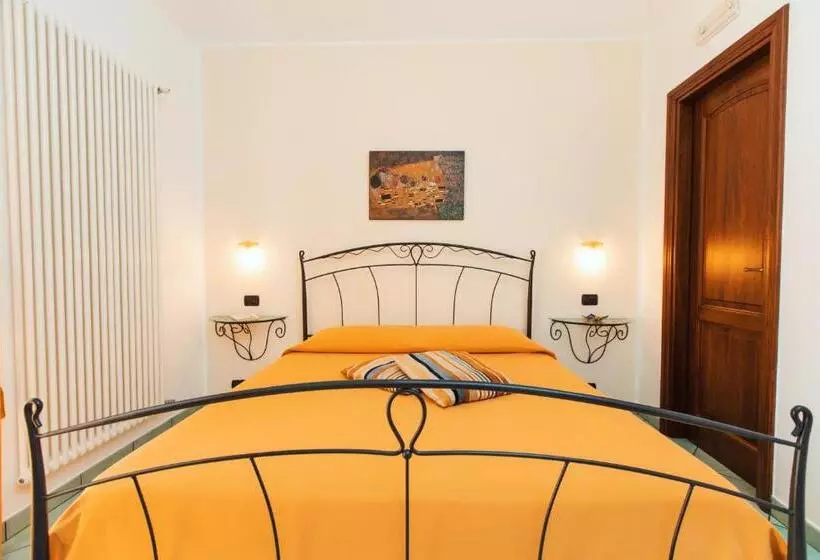 Hotelli Roccia Fiorita