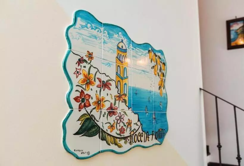 Hotelli Roccia Fiorita