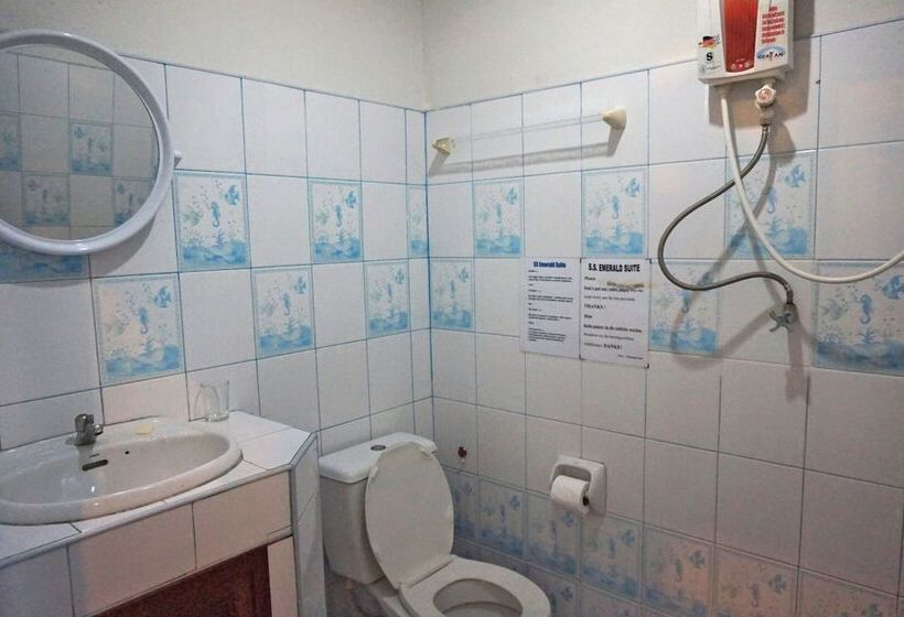 בית מלון כפרי Ss Emerald Suite