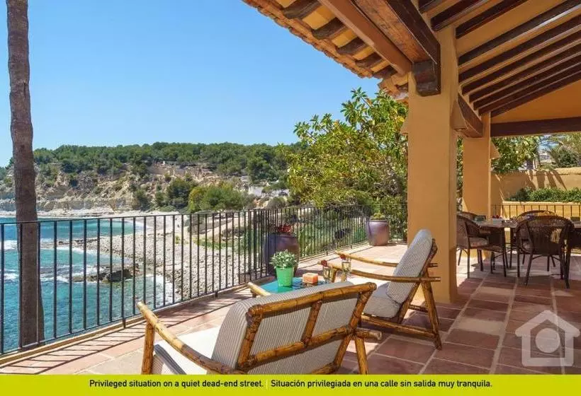 Hotelli Villa Solhabitat Big Blue