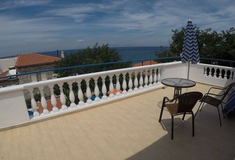 هتل Zafiria Apartments