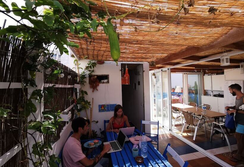 La Ventana Azul Surf Hostel
