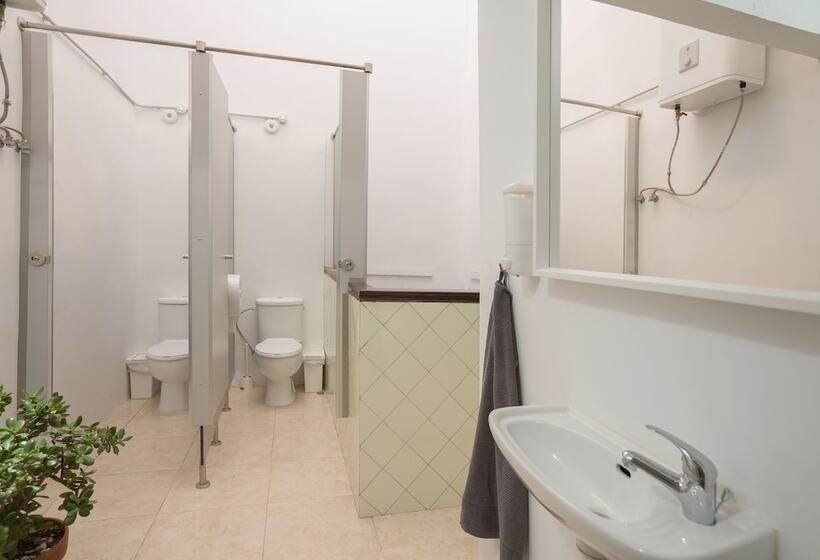 La Ventana Azul Surf Hostel