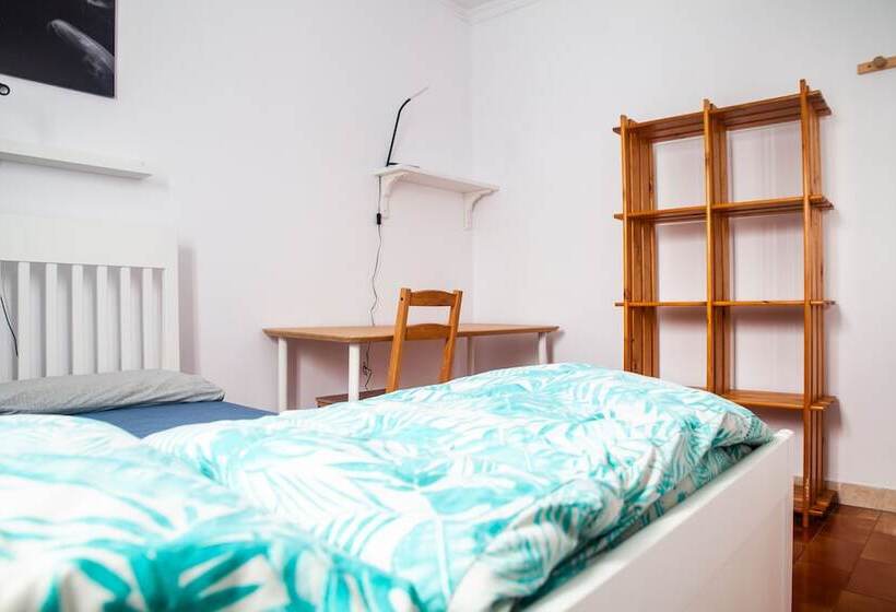 La Ventana Azul Surf Hostel