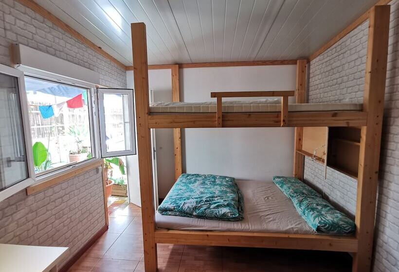 La Ventana Azul Surf Hostel