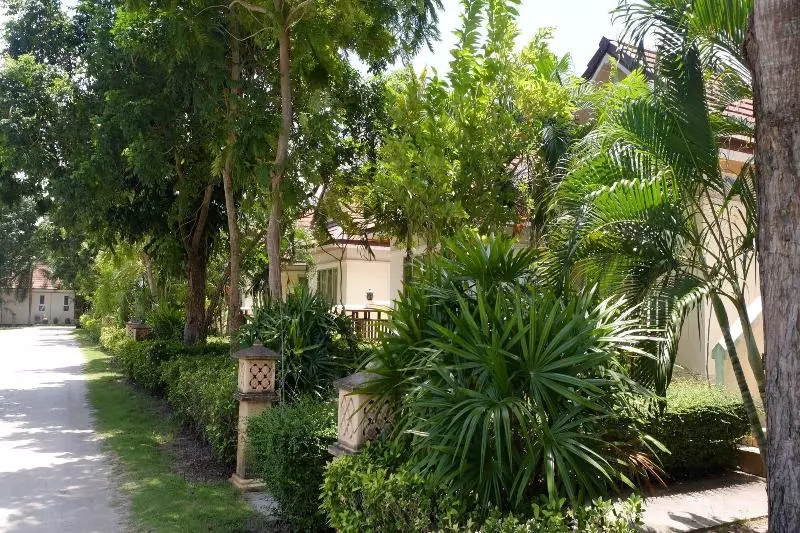 هتل Aana Residence Resort