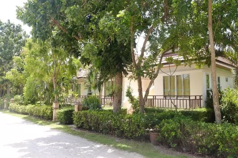 هتل Aana Residence Resort