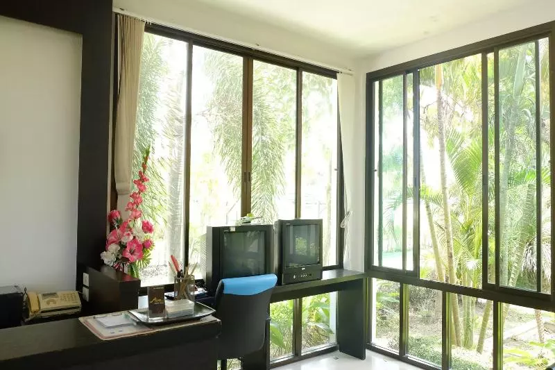 هتل Aana Residence Resort