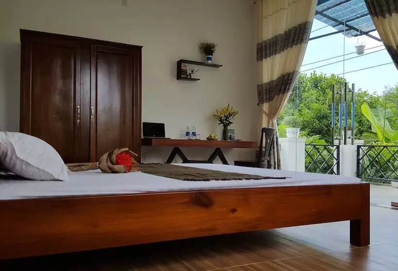 هتل Ana Homestay   Hostel