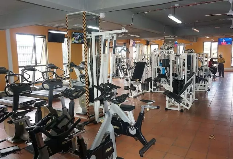 هتل Boulevard Suites