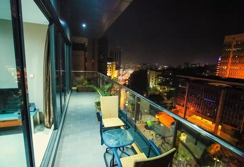 هتل Boulevard Suites