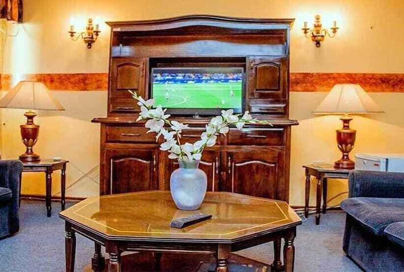 هتل The Grey S Inn