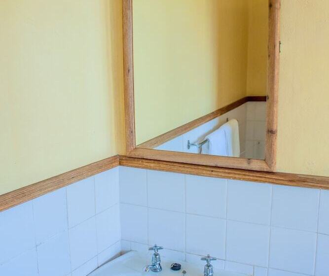 هتل The Grey S Inn