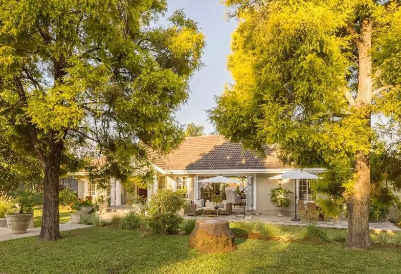 هتل Number Eighteen Exclusive Guest Lodge