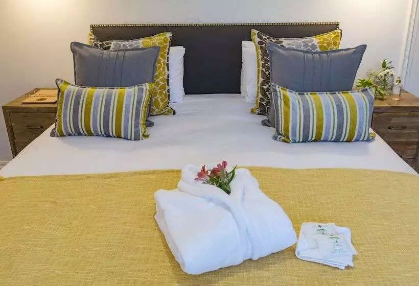 هتل Number Eighteen Exclusive Guest Lodge