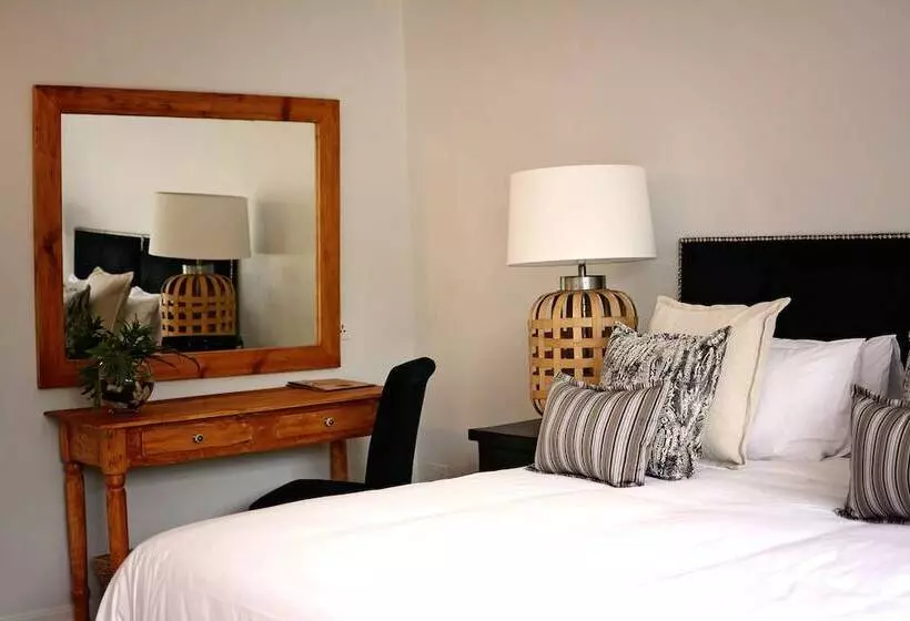 هتل Number Eighteen Exclusive Guest Lodge