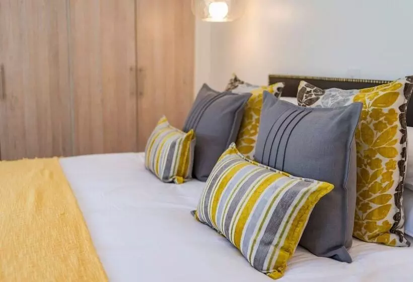 هتل Number Eighteen Exclusive Guest Lodge