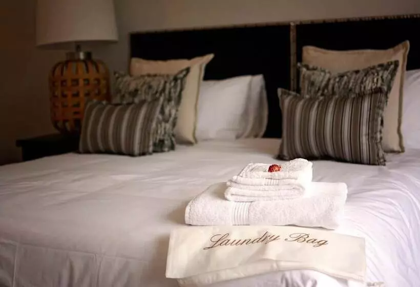 هتل Number Eighteen Exclusive Guest Lodge