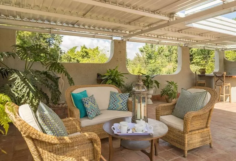 هتل Number Eighteen Exclusive Guest Lodge