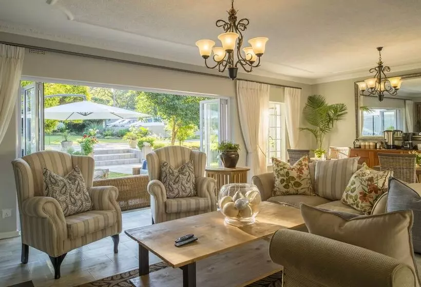 هتل Number Eighteen Exclusive Guest Lodge