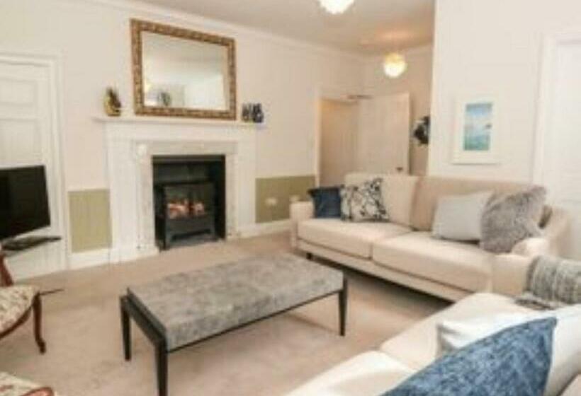 Hotel The Captain's House