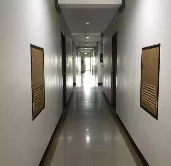 هتل Ud Residence