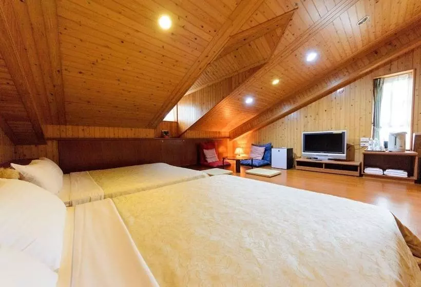 هتل Yosemite Homestay