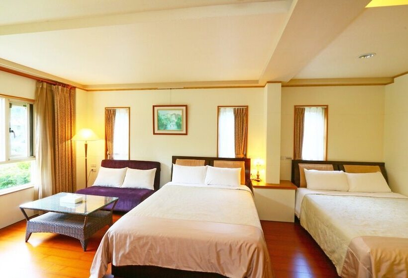 هتل Yosemite Homestay