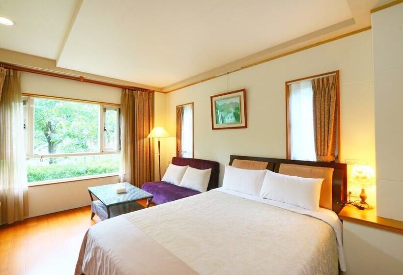 هتل Yosemite Homestay