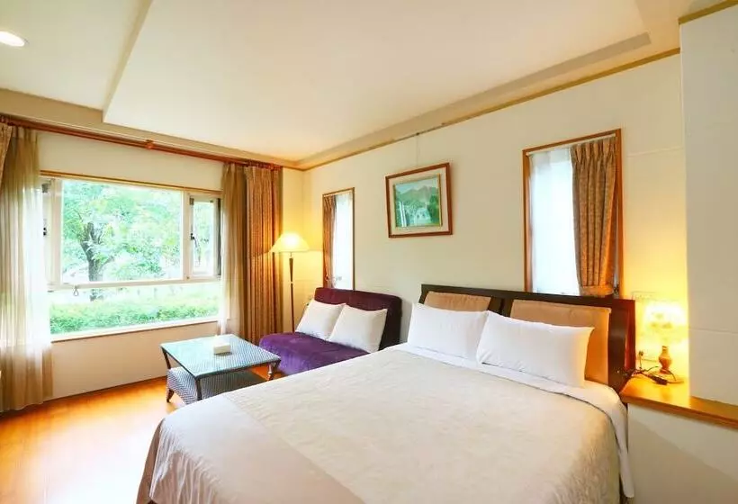 هتل Yosemite Homestay