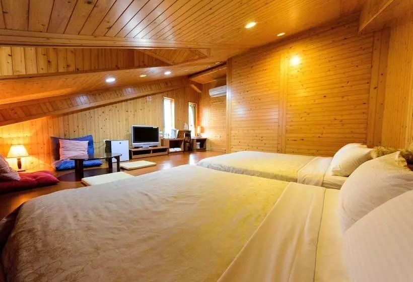 هتل Yosemite Homestay