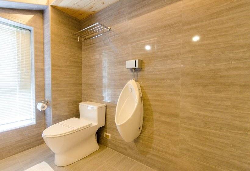 هتل Yosemite Homestay