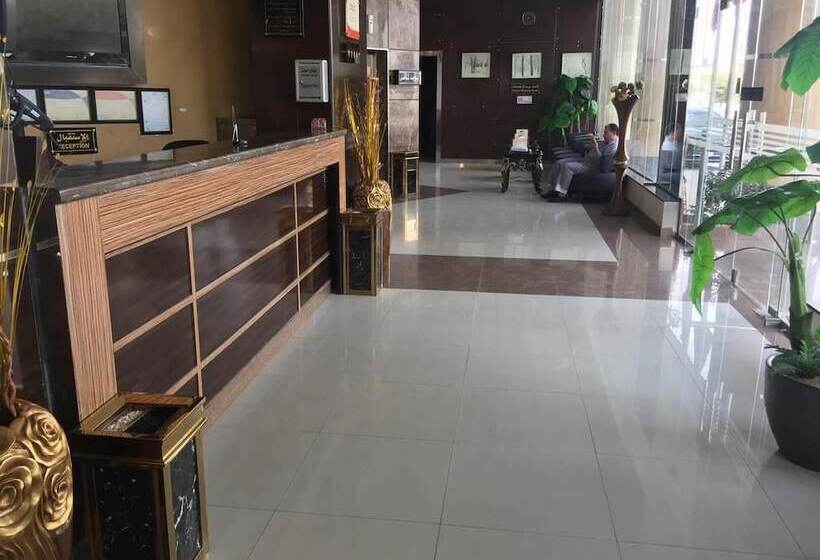 ホテル Altoot Palace Furnished Apartments 2