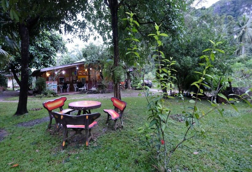 هتل Aonang Friendly Bungalow