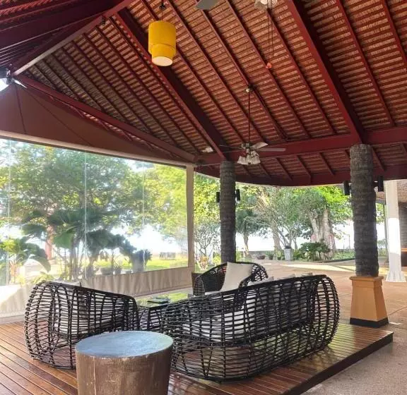 Hotelli Blue Bay Resort   Access To Pool And Beach Phuket & Krabi